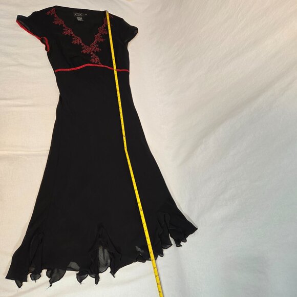 CDC Whimsigoth Y2K Black Mesh Sheer Red Lace Babydoll Asymmetrical Dress Size 4. - Picture 14 of 14